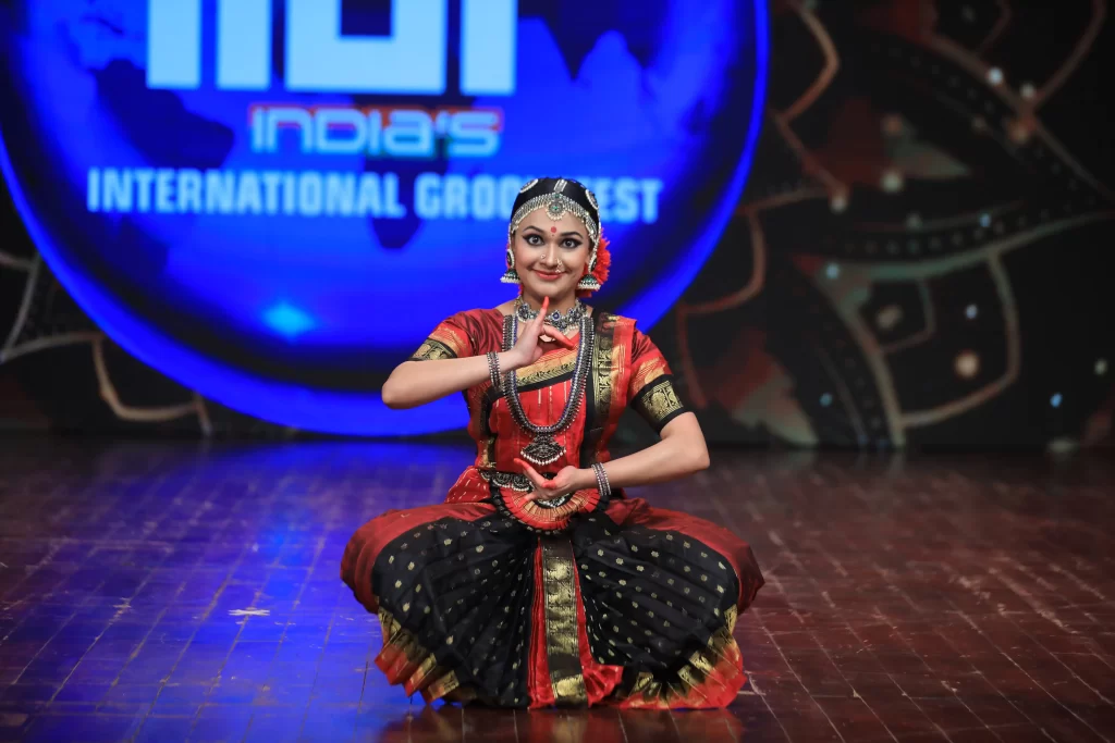 Meenakshi Manoj Kumar (Dubai) - Ultimate Winner Solo